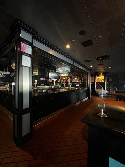 More Photos Of 407 Hackensack Ave, Hackensack Restaurant For Lease
