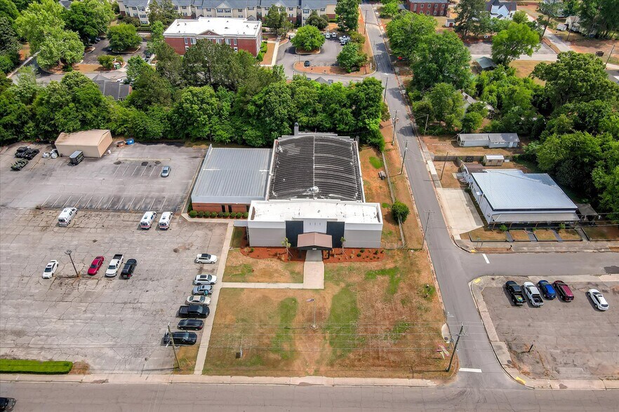 More Photos Of 1089 Augusta Rd, Warrenville Office For Sale