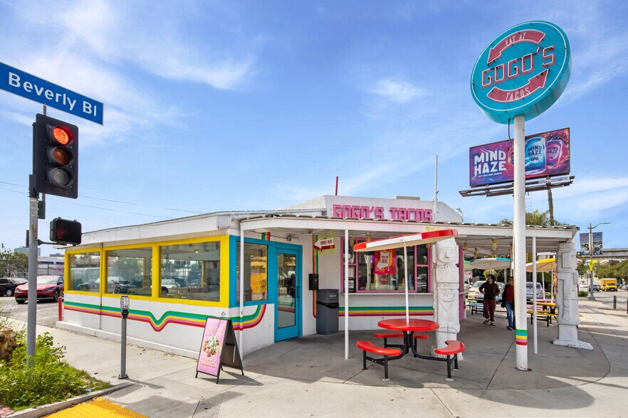 More Photos Of 3660 Beverly Blvd, Los Angeles Restaurant For Lease