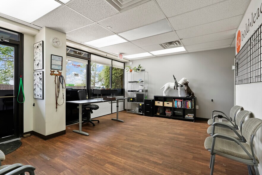 More Photos Of 350-366 Norfolk St, Aurora Light Manufacturing For Sale