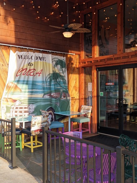 More Photos Of 819 West Ave, Lenoir Restaurant For Sale