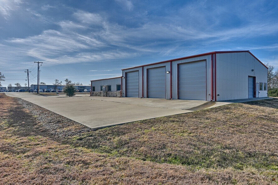 More Photos Of 8826 Gauge Dr, College Station Industrial For Sale