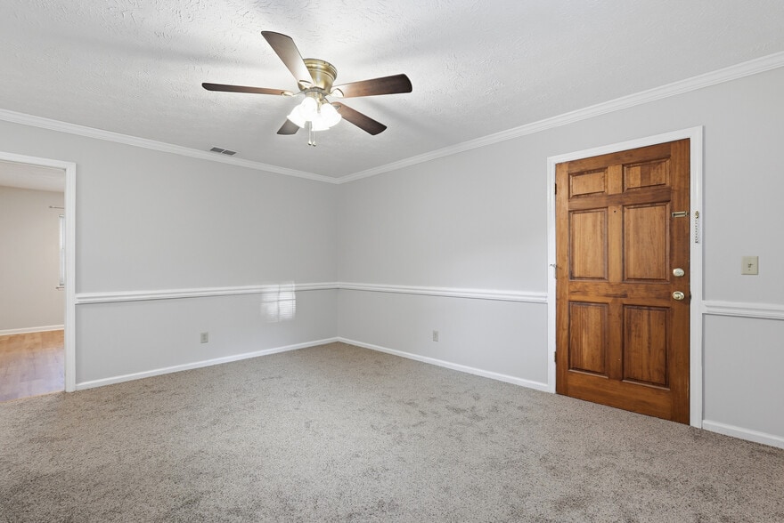 More Photos Of 97 Ivey St, Richmond Hill Apartments For Sale