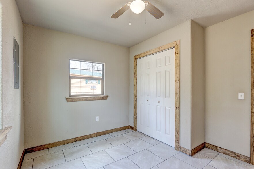 More Photos Of 27210 S Highway 125, Afton Apartments For Sale