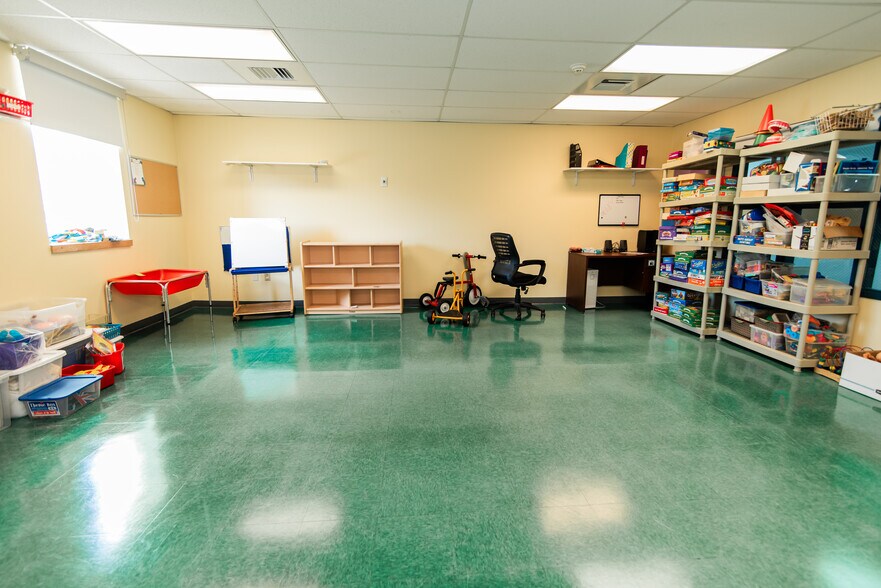 More Photos Of 1616 Orthodox St, Philadelphia Schools For Sale