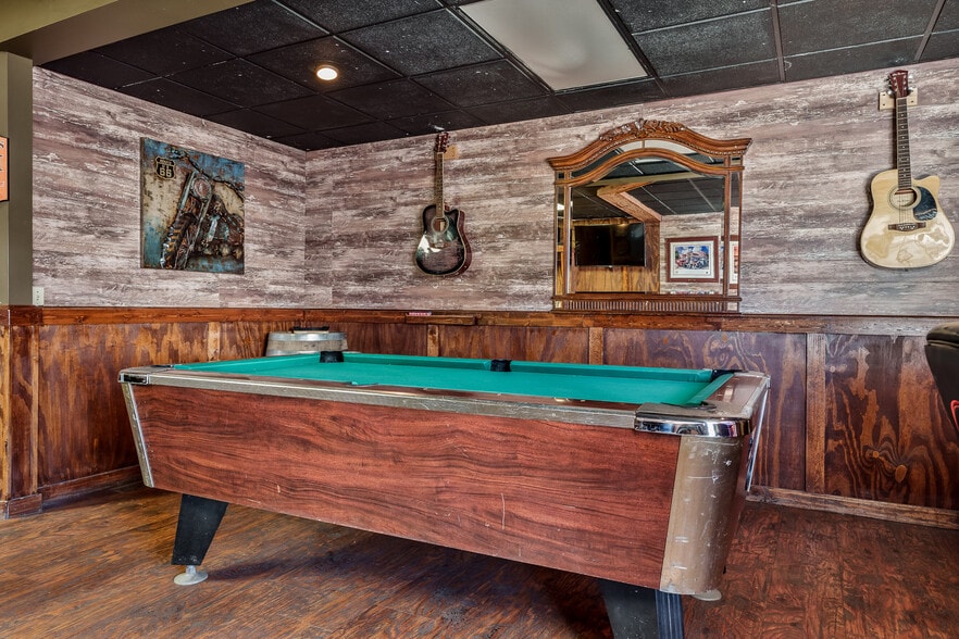 More Photos Of 209 W Main St, Genoa Bar For Sale