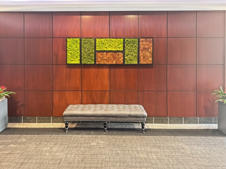 More Photos Of 6397 Emerald Pky, Dublin Coworking Space