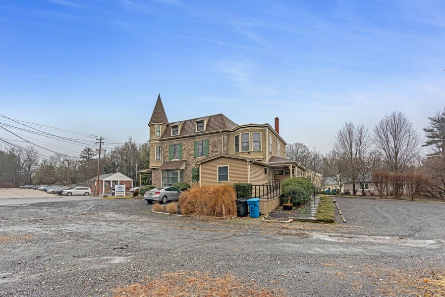 More Photos Of 524 Plymouth Rd, Gwynedd Valley Office Residential For Sale