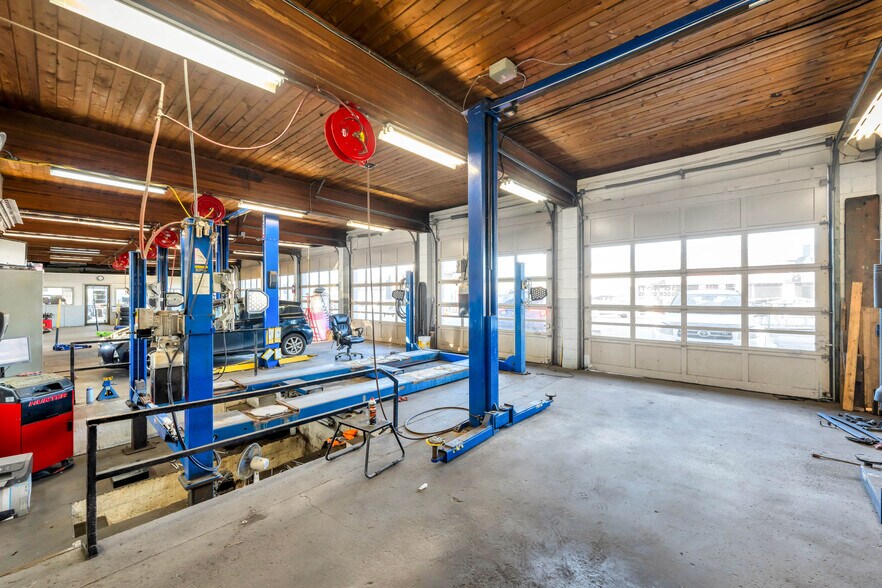 More Photos Of 20010 Industrial Av, Langley Warehouse For Sale
