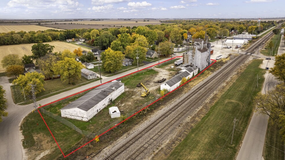 Primary Photo Of 604 South St, Mazon Warehouse For Sale