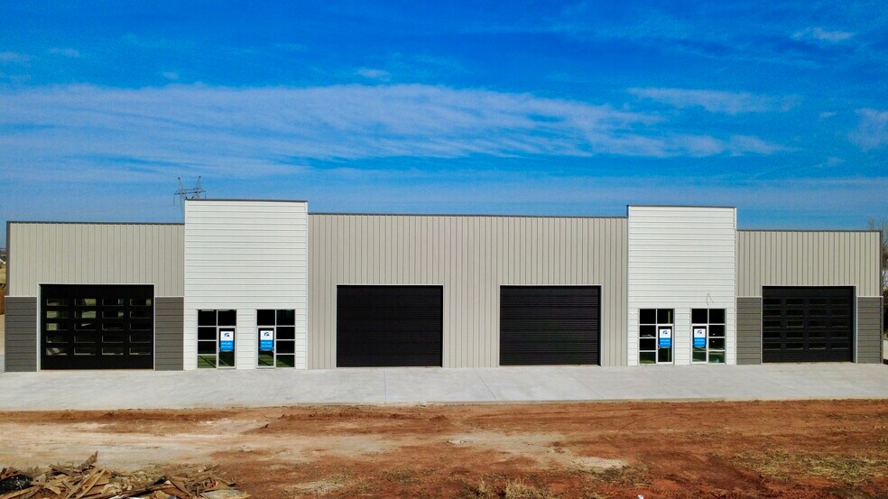 More Photos Of 11725 N Morgan Rd, Yukon Manufacturing For Sale