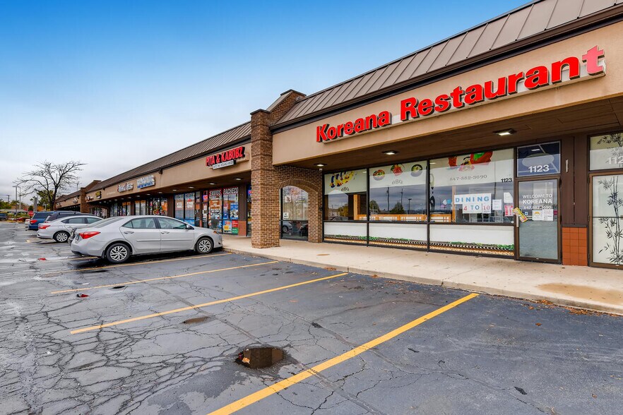 More Photos Of 1049-1093 N Salem Dr, Schaumburg Unknown For Lease