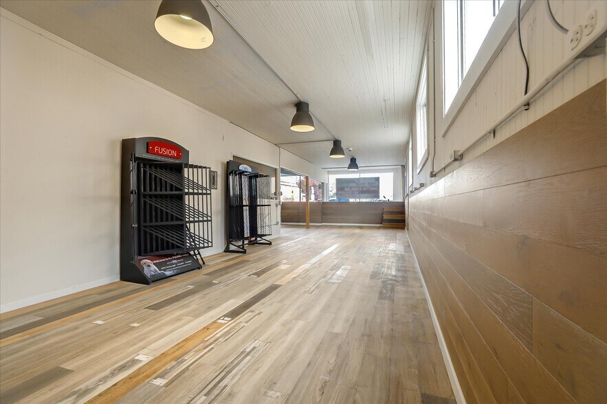 More Photos Of 14 E Lake Ave, Watsonville Storefront For Lease