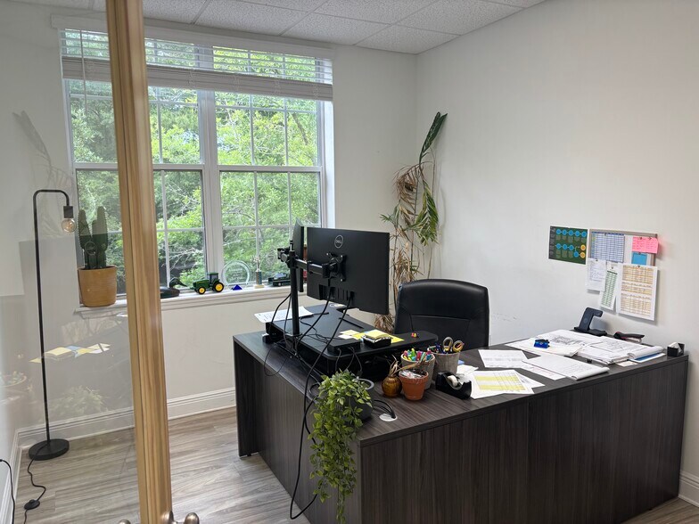 More Photos Of 3606 Maclay Blvd S, Tallahassee Medical For Lease