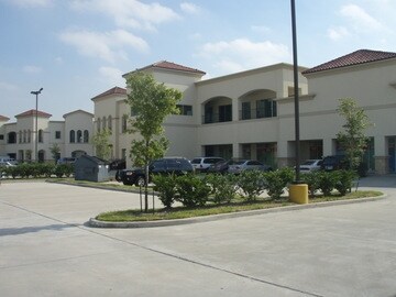 More Photos Of 3005-3115 W Loop 610, Houston Unknown For Lease