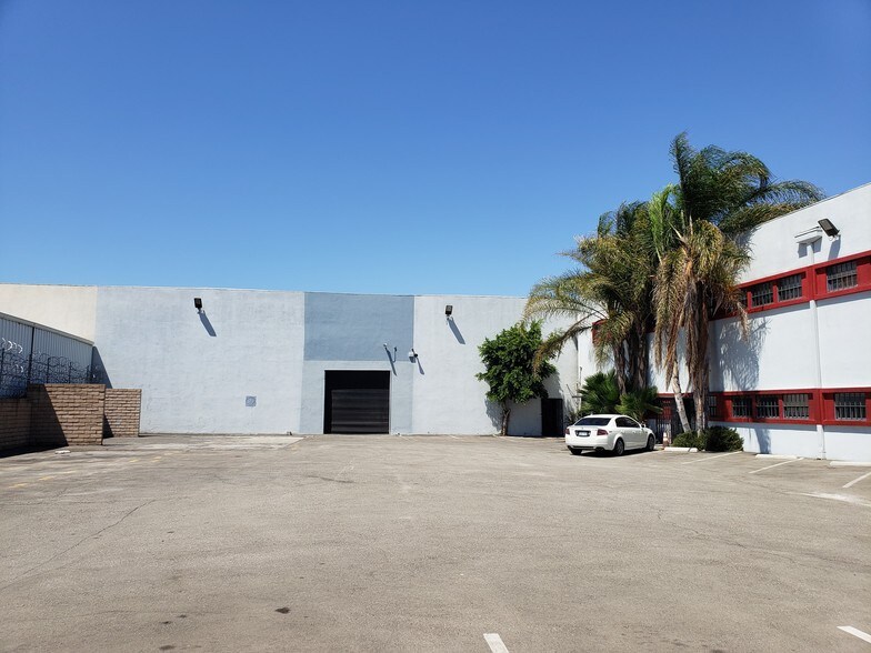 More Photos Of 3417 Vineyard Ave, Los Angeles Warehouse For Lease