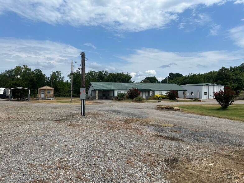 More Photos Of 4361 E Highway 3, Atoka Trailer Camper Park For Lease