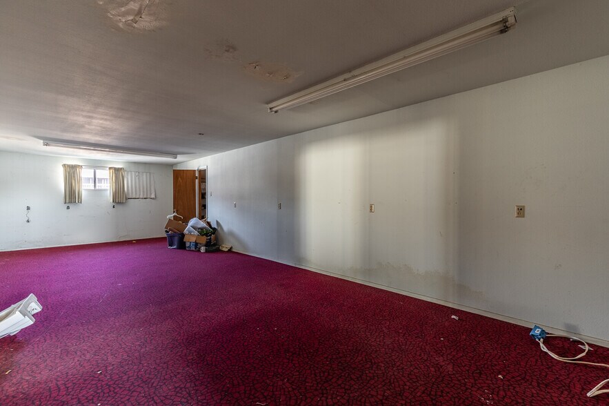 More Photos Of 400 Highway 22, Clifton Storefront Retail Office For Lease