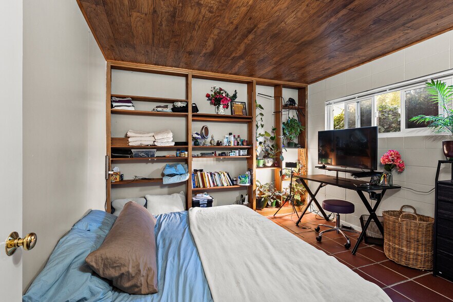 More Photos Of 1041 3rd St, Novato Apartments For Sale