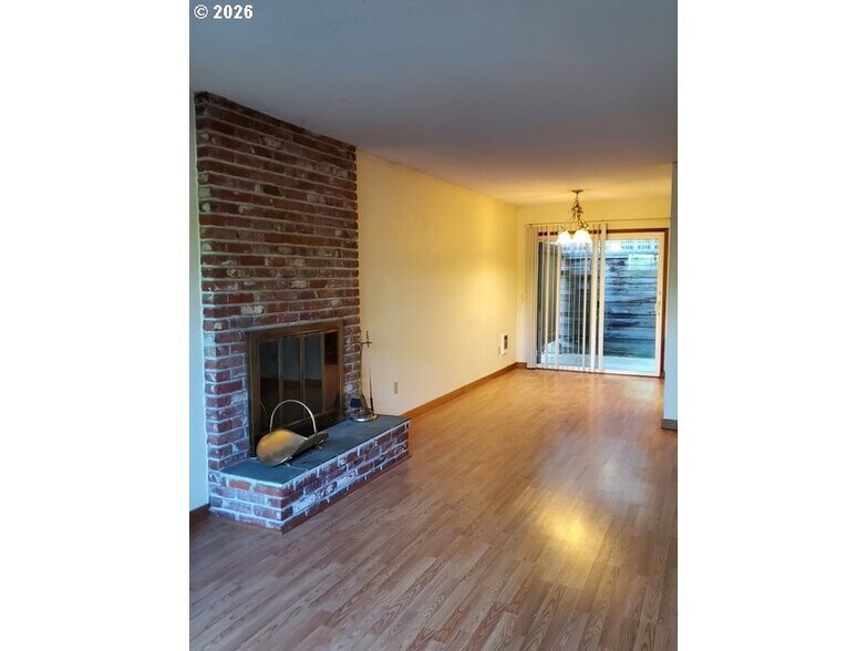 More Photos Of 1607 NE 26th Ave, Portland Apartments For Sale