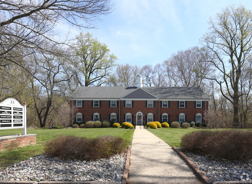 More Photos Of 33 Third St, Bordentown Office For Lease