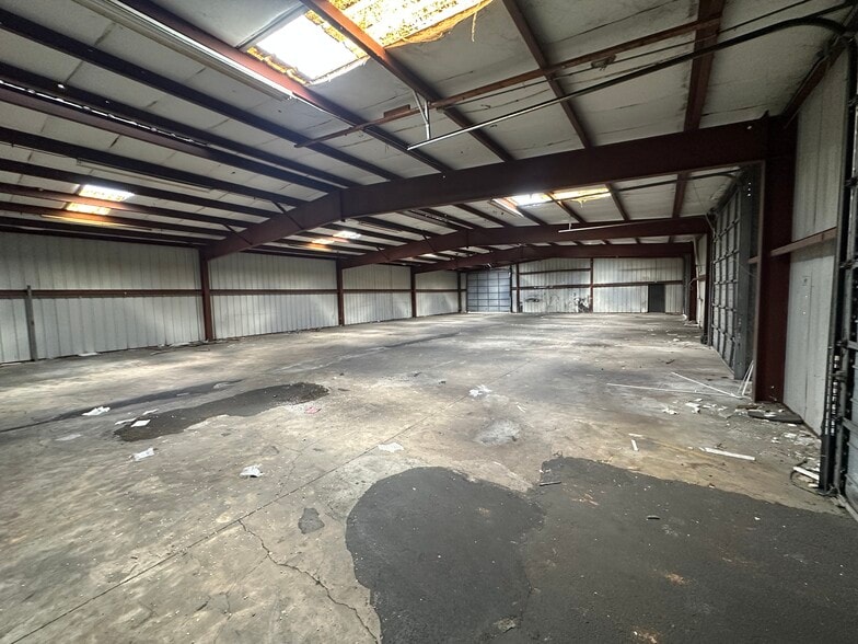 More Photos Of 9521 Denton Ave, Hudson Unknown For Lease