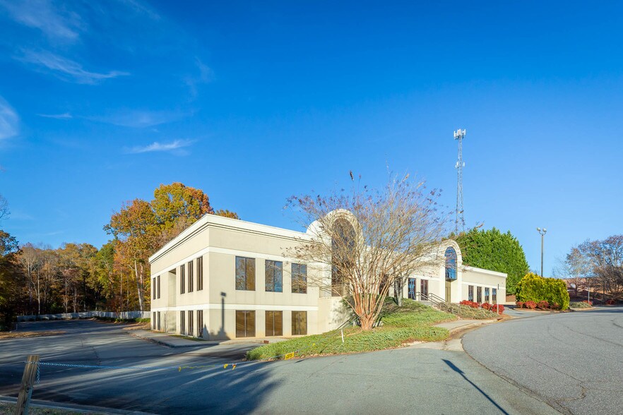 More Photos Of 1270 25th Street Pl SE, Hickory Medical For Lease