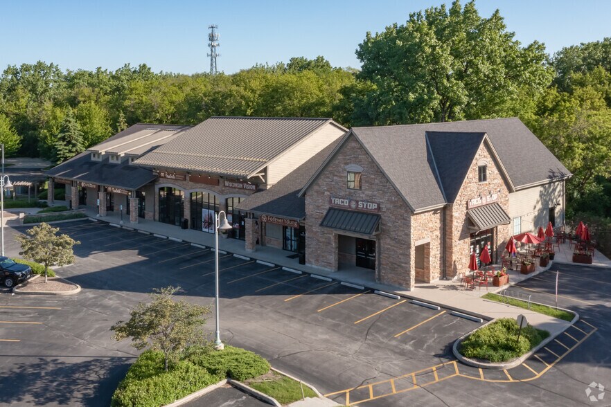 More Photos Of 12900-12960 W Bluemound Rd, Elm Grove General Retail For Lease