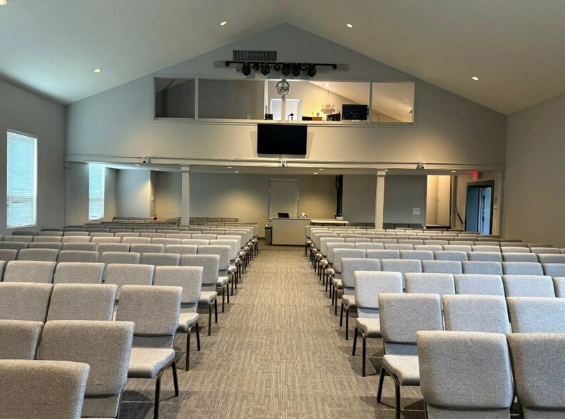 More Photos Of 24200 Meridian Rd, Grosse Ile Township Religious Facility For Sale