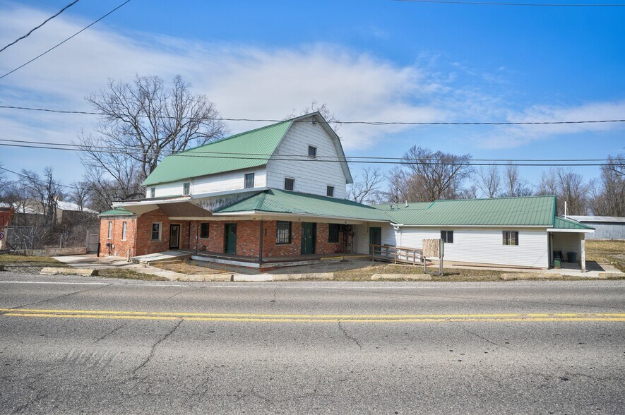 More Photos Of 8572 Silver Lake Rd, Linden Freestanding For Sale