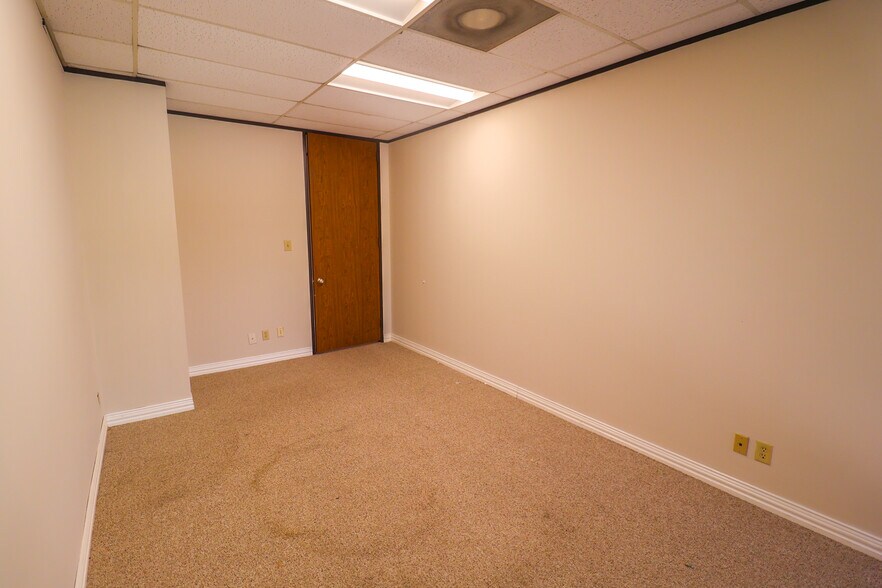 More Photos Of 13131 Champions Dr, Houston Medical For Lease