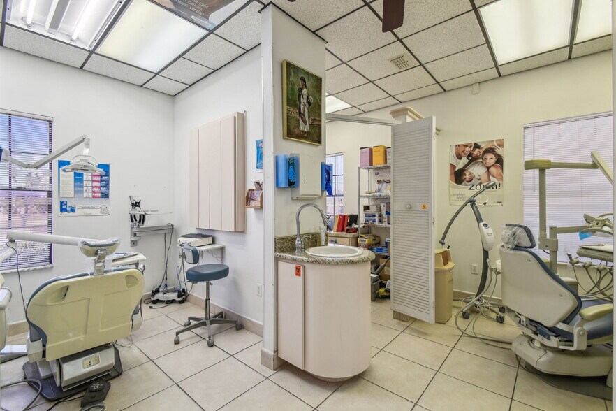 More Photos Of 6331 State Road 54, New Port Richey Office For Lease