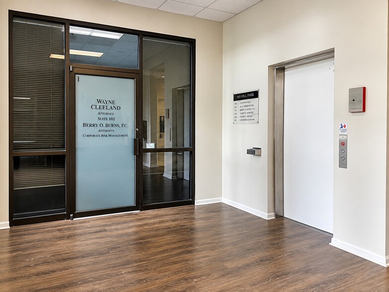 More Photos Of 915 Hill Park, Macon Office For Sale