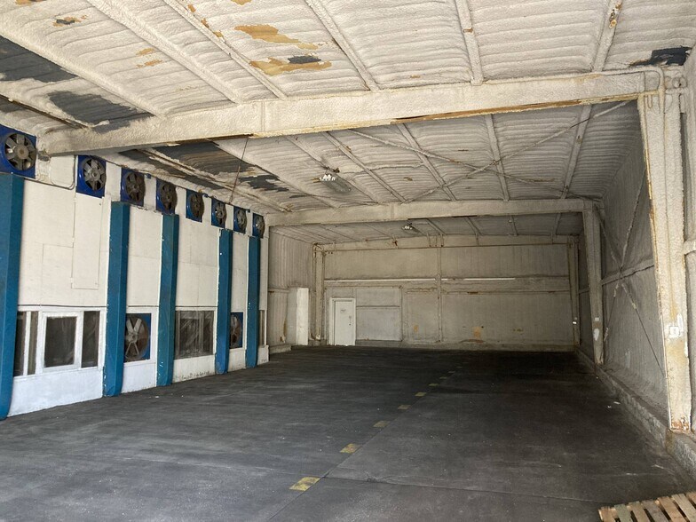 More Photos Of 13649 Weedpatch Hwy, Bakersfield Refrigeration Cold Storage For Lease