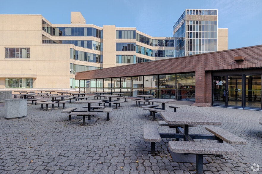 More Photos Of 100, 110, and 120 King St W, Hamilton Unknown For Lease