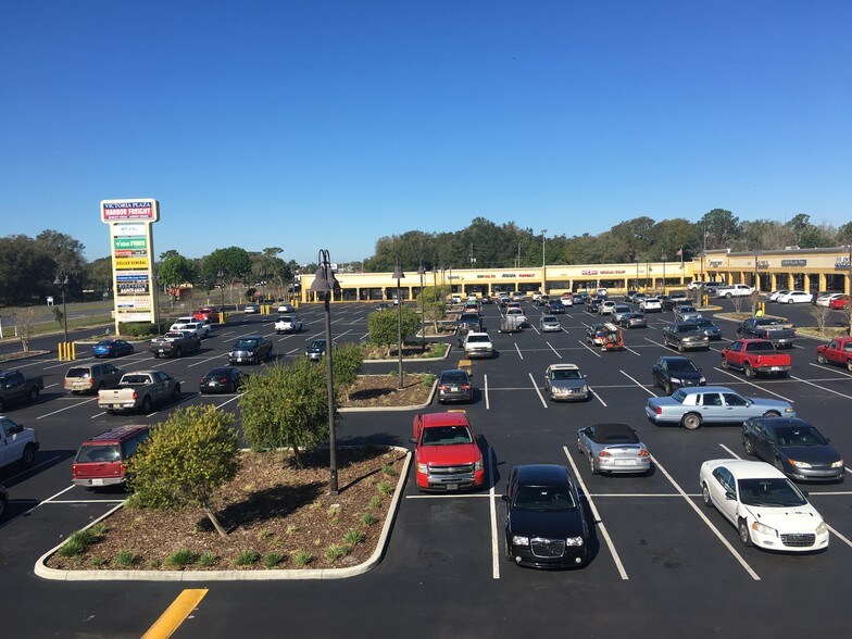 Primary Photo Of 921 W Orange Blossom Trl, Apopka Storefront For Lease