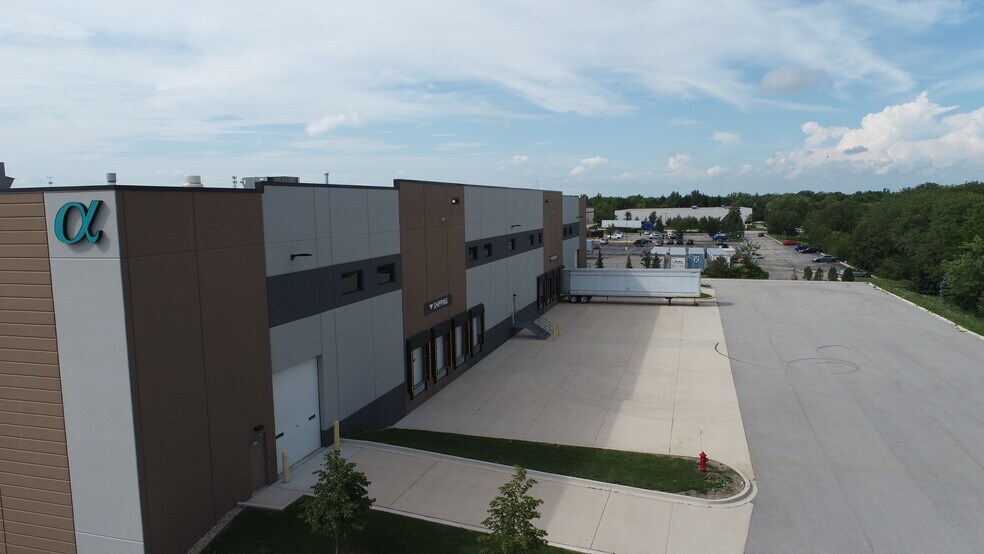 More Photos Of 1400 Rose Rd, Lake Zurich Manufacturing For Lease