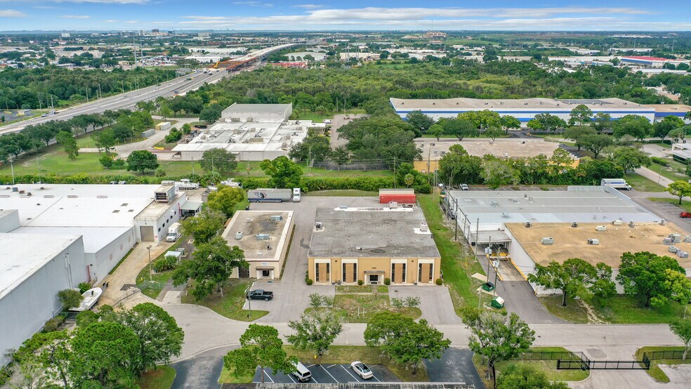 More Photos Of 11625 N 54th St, Clearwater Manufacturing For Sale