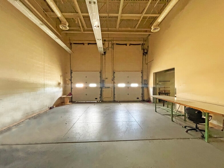 More Photos Of 3800 Wilson Ave, Loveland Manufacturing For Sale