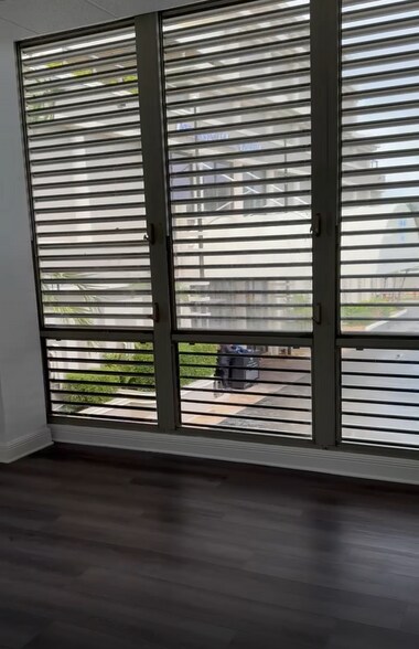 More Photos Of 4401 Tradewinds Ave, Lauderdale-by-the-Sea Medical For Sale