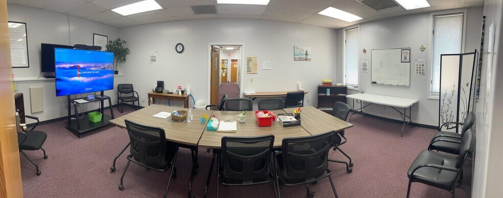 More Photos Of 320 E Lee Ave, Yadkinville Medical For Sale