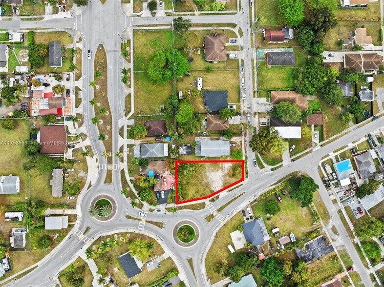 More Photos Of 17611 SW 102nd Ave, Miami Land For Sale