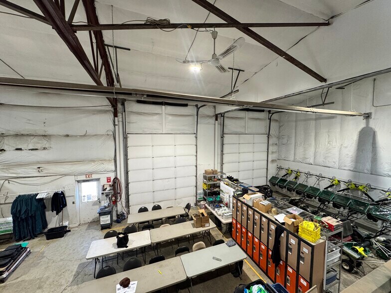 More Photos Of 4980 28th St SE, Calgary Warehouse For Sale