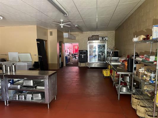 More Photos Of 511 Chief St, Benkelman Storefront For Sale