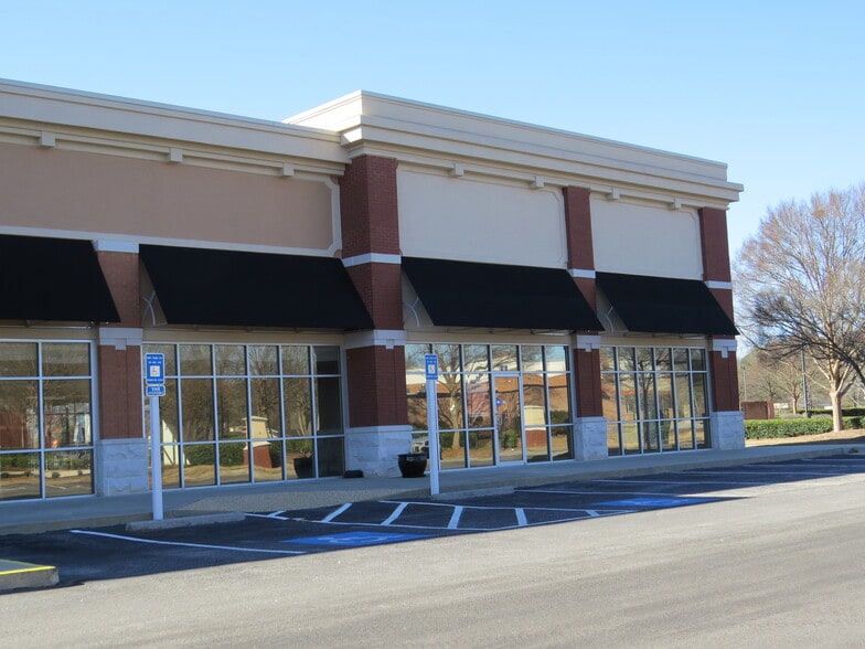 More Photos Of 840 S Glynn St, Fayetteville Unknown For Lease