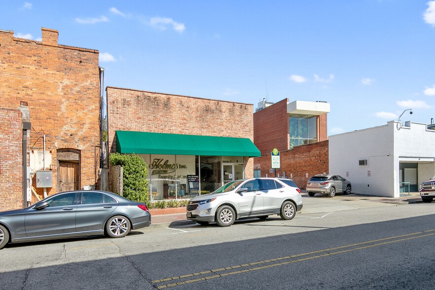 More Photos Of 127 Hay St, Fayetteville General Retail For Sale