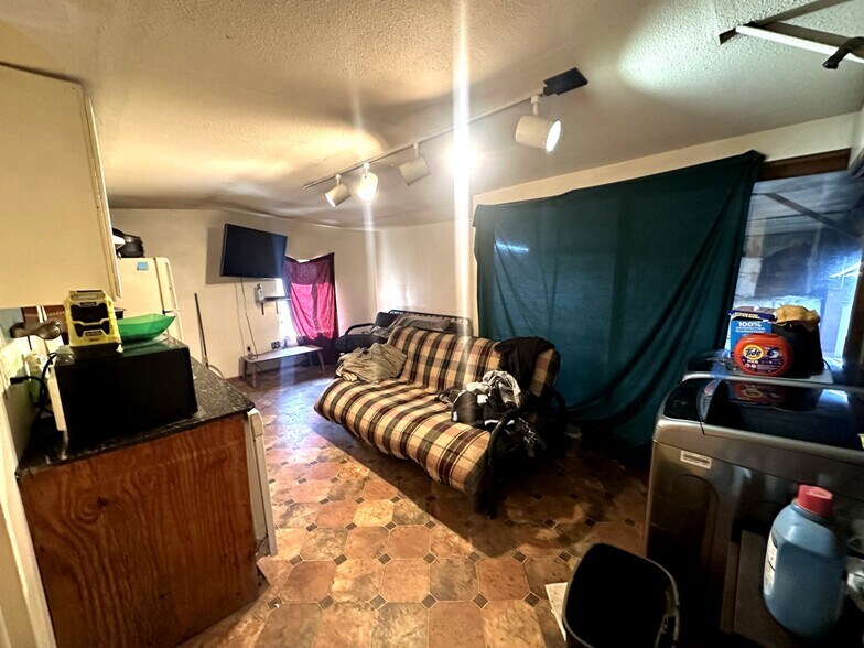 More Photos Of 30495 Bryant Dr, Evergreen Service For Sale