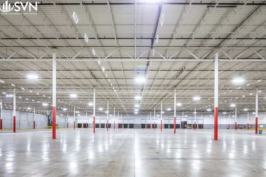 More Photos Of 440 Greendale Rd, Lexington Warehouse For Lease