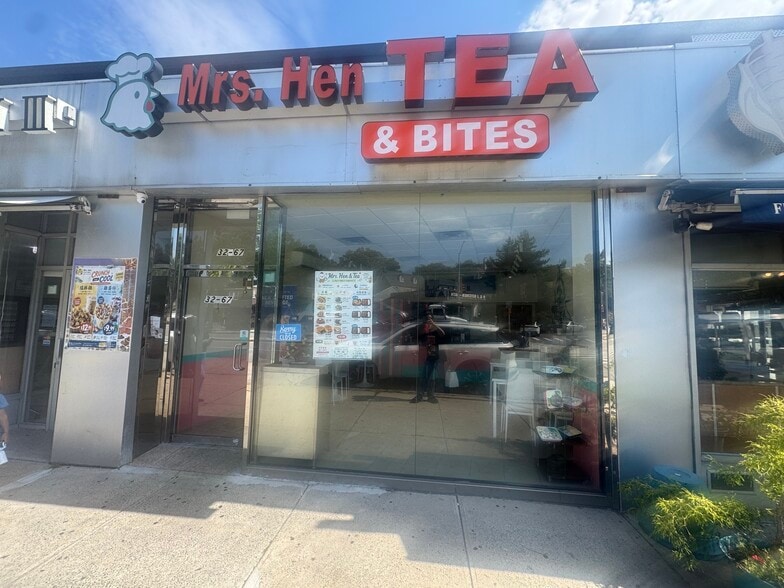 Primary Photo Of 3267 Francis Lewis Blvd, Flushing Storefront For Lease