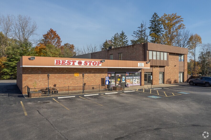 Primary Photo Of 4615 W Streetsboro Rd, Richfield Coworking Space
